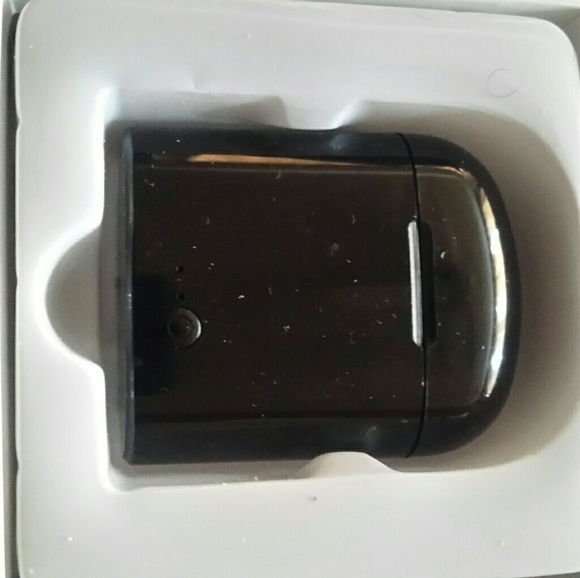 Brand New Black Wireless Earbuds - Picture 2 of 6